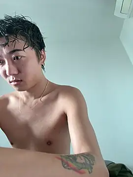 YourBadboy718 online show from June 13, 7:39 am