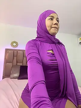 Snapshot of dalilaa__ chatting on May 23, 4:33 pm dalilaa online show from May 23, 4:33 pm