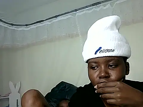Snapshot of blancoreyo chatting on May 22, 7:52 pm blancoreyo online show from May 22, 7:52 pm