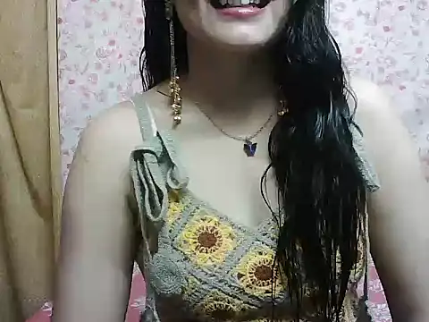 Snapshot of lustygirl01 chatting on July 3, 10:43 am lustygirl01 online show from July 3, 10:43 am