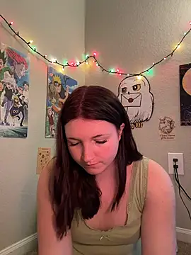 misssmondayy online show from July 12, 12:01 am