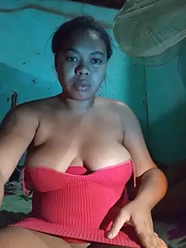 Snapshot of mygatinha69 chatting on June 22, 12:24 am mygatinha69 online show from June 22, 12:24 am