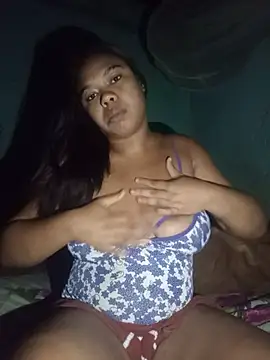 Snapshot of mygatinha69 chatting on June 27, 7:35 am mygatinha69 online show from June 27, 7:35 am