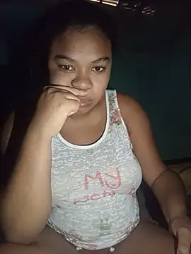 Snapshot of mygatinha69 chatting on June 28, 12:33 pm mygatinha69 online show from June 28, 12:33 pm