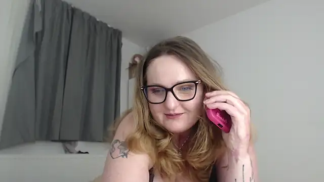 Snapshot of JessicaBake chatting on May 26, 6:37 pm JessicaBake online show from May 26, 6:37 pm