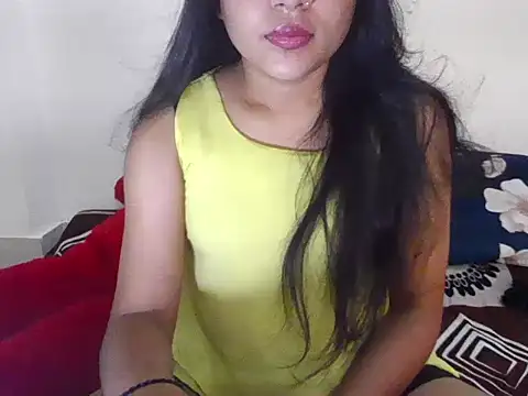 Snapshot of Aalya_B chatting on July 2, 9:37 am Aalya B online show from July 2, 9:37 am