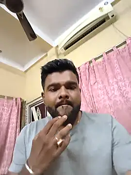 Snapshot of devraj184 chatting on May 23, 7:51 pm devraj184 online show from May 23, 7:51 pm