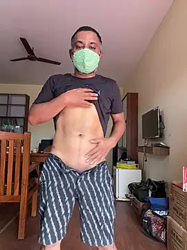 Snapshot of syntaxbear chatting on June 15, 3:09 am syntaxbear online show from June 15, 3:09 am