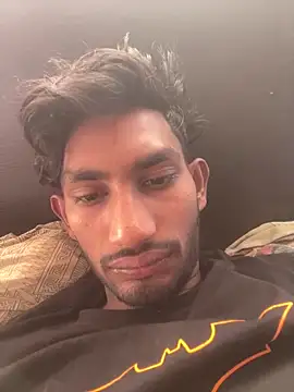 Snapshot of Roshan_78_R chatting on June 2, 2:13 am Roshan 78 R online show from June 2, 2:13 am
