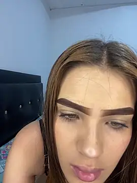 samantha-hot21 online show from June 1, 8:10 pm