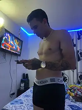 Snapshot of jhuan99 chatting on June 27, 5:12 am jhuan99 online show from June 27, 5:12 am
