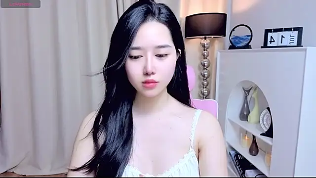 Snapshot of miuu6868 chatting on July 15, 3:23 am miuu6868 online show from July 15, 3:23 am