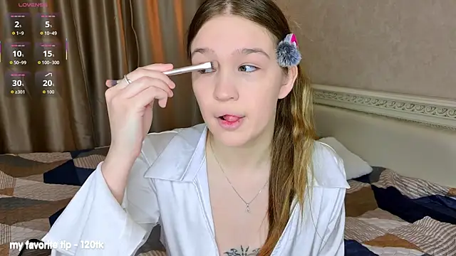 PlayfulMelly online show from July 9, 6:17 am