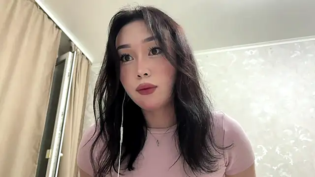 LilowNax online show from June 10, 5:45 pm