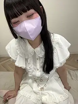 Snapshot of Reina_0129 chatting on June 20, 7:22 am Reina 0129 online show from June 20, 7:22 am