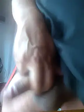 Snapshot of 007n889 chatting on July 1, 6:04 am 007n889 online show from July 1, 6:04 am