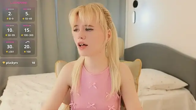 mood berry  online show from July 3, 1:17 pm
