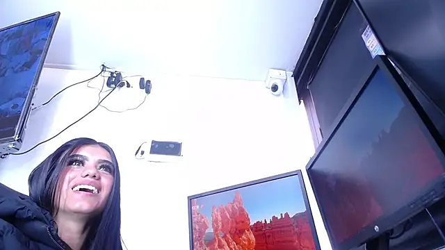 Shayla Gray online show from June 12, 3:55 pm