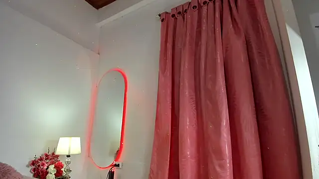 Snapshot of Mia_Nova5 chatting on June 17, 11:56 am Mia Nova5 online show from June 17, 11:56 am