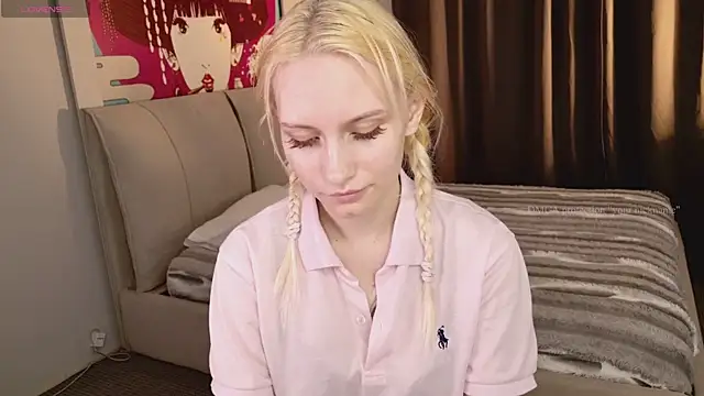 Snapshot of haleybooo chatting on June 24, 5:39 am haleybooo online show from June 24, 5:39 am