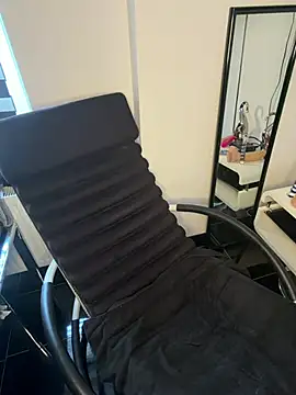 GymMoniMilf online show from July 27, 8:10 am