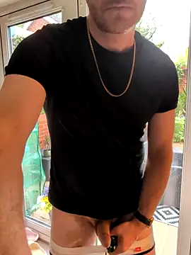 Straight GuyUK online show from June 20, 8:06 am