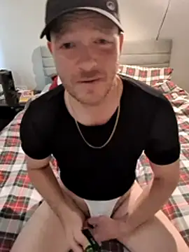 Straight GuyUK online show from June 28, 10:54 am