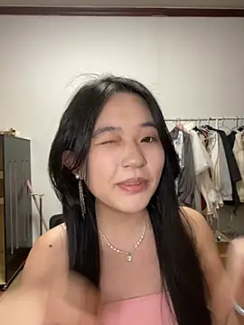 Snapshot of summer-a chatting on May 27, 8:00 am summer-a online show from May 27, 8:00 am