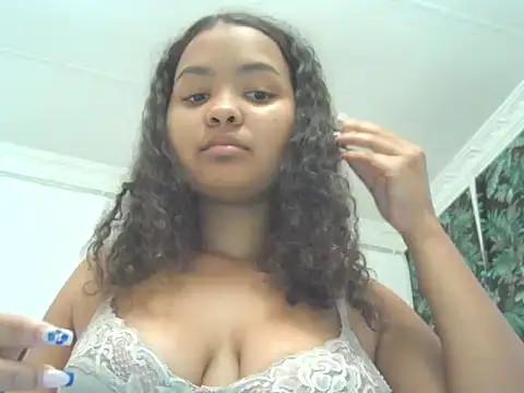 indianaphrodite1 online show from June 5, 5:14 am