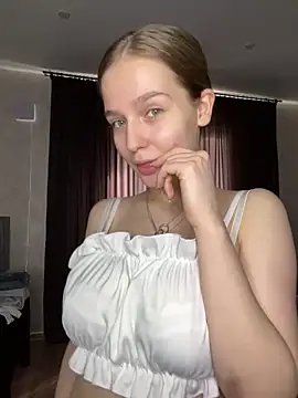Bamby bump online show from June 3, 1:14 pm