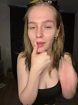 Bamby bump online show from June 8, 3:34 pm