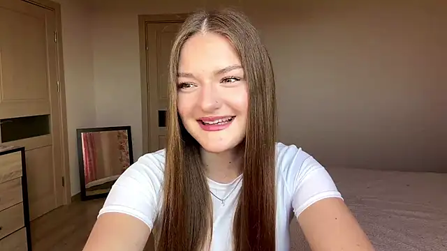 lizzzanatooo online show from June 13, 2:59 pm