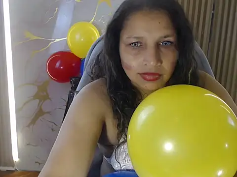 Snapshot of Danna_Sg chatting on June 18, 4:46 am Danna Sg online show from June 18, 4:46 am