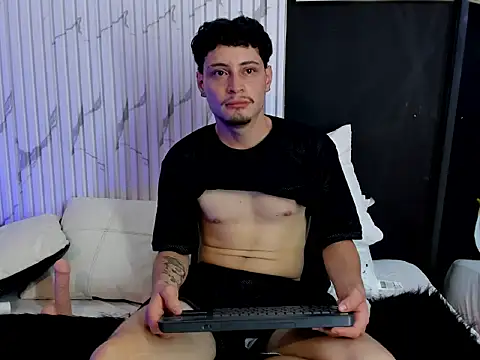 Alexlux1 online show from June 3, 8:47 pm