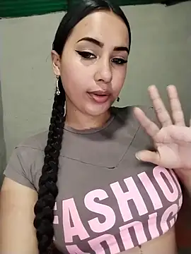 shantall cute online show from June 6, 9:03 am