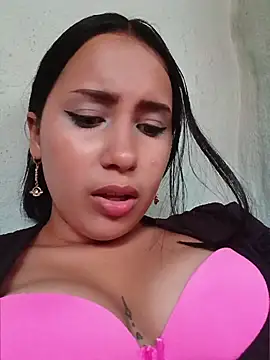 shantall cute online show from June 14, 8:55 pm