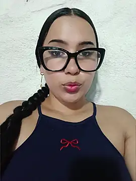 shantall cute online show from July 1, 9:03 pm