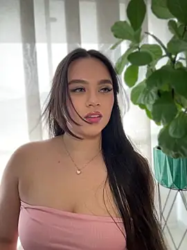 SarahRiveros online show from June 25, 8:13 pm