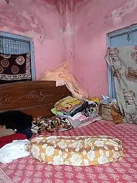 MoonLusty online show from June 17, 5:21 am