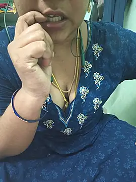 Tamil-kaviya98 online show from June 30, 7:42 am