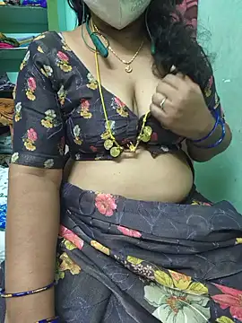 Tamil-kaviya98 online show from July 24, 7:45 pm