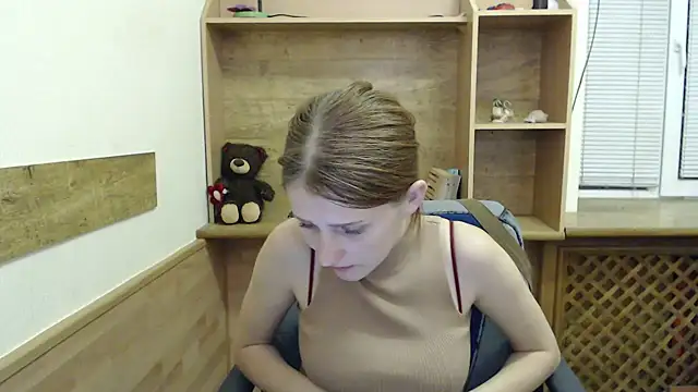 Snapshot of ViolaHot_ chatting on July 4, 7:31 pm ViolaHot online show from July 4, 7:31 pm