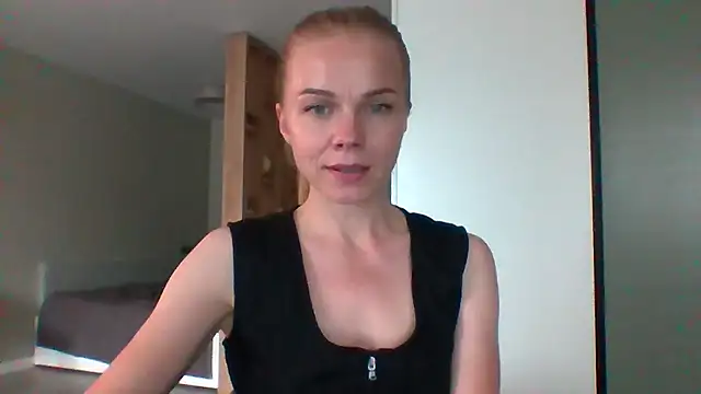 Snapshot of Tina5394 chatting on July 10, 5:15 pm Tina5394 online show from July 10, 5:15 pm