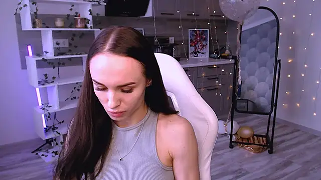 NicoleMerz online show from June 1, 11:12 am