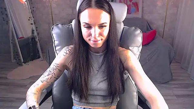 NicoleMerz online show from June 3, 2:33 pm