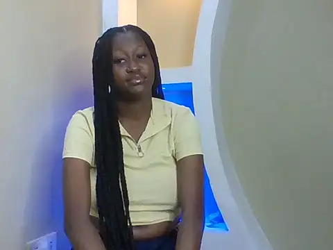 Snapshot of _Empress chatting on June 18, 9:14 am Empress online show from June 18, 9:14 am