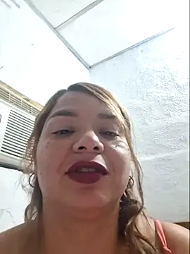 leonorq online show from June 3, 2:36 am