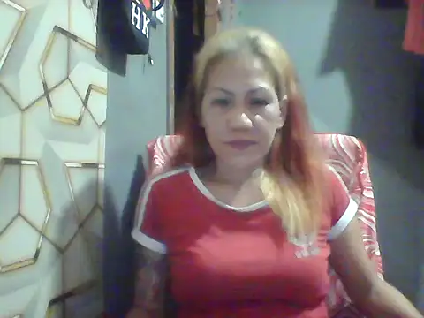 Snapshot of pinayheartaker chatting on July 16, 1:28 pm pinayheartaker online show from July 16, 1:28 pm