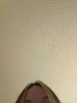 Snapshot of sexysabrina697 chatting on June 11, 2:44 am sexysabrina697 online show from June 11, 2:44 am
