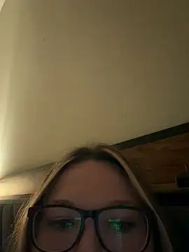 Snapshot of sexysabrina697 chatting on July 19, 1:09 am sexysabrina697 online show from July 19, 1:09 am